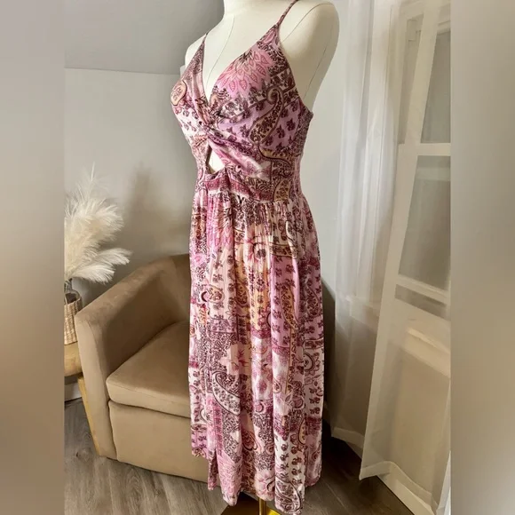 Angie | Twist Front Printed Midi Dress - Picture 2 of 6